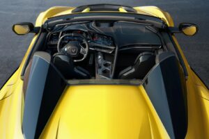 쉐보레 콜벳 C8, 2026년형 모델로 인테리어 대폭 개선