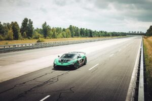 imgi 93 Rimac Nevera R Elektroauto Hypercar Weltrekord Elektromotor 8 39