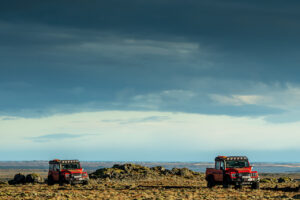 가장 고성능에 값비싼 이네오스 그레나디어와 쿼터마스터 등장, INEOS Grenadier Trialmaster X LETECH