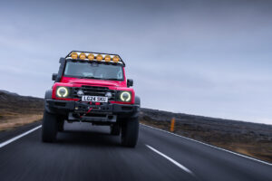 가장 고성능에 값비싼 이네오스 그레나디어와 쿼터마스터 등장, INEOS Grenadier Trialmaster X LETECH