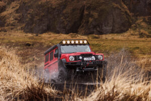 가장 고성능에 값비싼 이네오스 그레나디어와 쿼터마스터 등장, INEOS Grenadier Trialmaster X LETECH