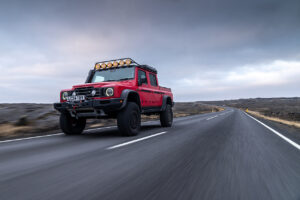 가장 고성능에 값비싼 이네오스 그레나디어와 쿼터마스터 등장, INEOS Grenadier Trialmaster X LETECH