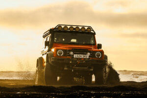 가장 고성능에 값비싼 이네오스 그레나디어와 쿼터마스터 등장, INEOS Grenadier Trialmaster X LETECH