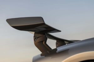 2,059마력 하이퍼카에 수동 변속기… 헤네시, ‘베놈 F5 레볼루션 LF’ 공개