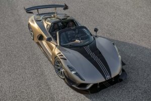 2,059마력 하이퍼카에 수동 변속기… 헤네시, ‘베놈 F5 레볼루션 LF’ 공개