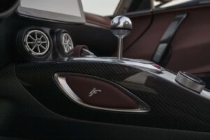 2,059마력 하이퍼카에 수동 변속기… 헤네시, ‘베놈 F5 레볼루션 LF’ 공개