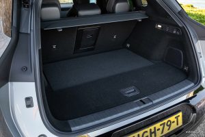 국내 출시 확정 지커 7X, 라이다까지 기본…5300만 원에 이게 된다고? imgi 199 1744546126 zeekr 7x interior 059 46