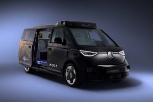 폭스바겐 ID. 버즈 로보택시, LA 도로 주행 돌입…우버 앱 탑승 서비스는 2026년 말 volkswagen id. buzz ad di moia a guida autonoma 4 12