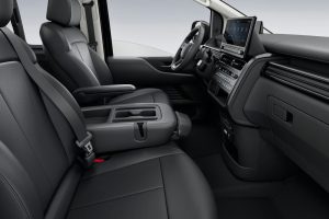 스타리아 일렉트릭, 800V에 듀얼 충전 포트까지…전기 MPV 새 기준 제시 imgi 81 img interior 12