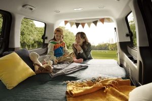 스타리아 일렉트릭, 800V에 듀얼 충전 포트까지…전기 MPV 새 기준 제시 imgi 85 staria electric tourer 13