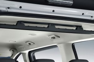 스타리아 일렉트릭, 800V에 듀얼 충전 포트까지…전기 MPV 새 기준 제시 imgi 159 staria electric hga multi hanger 15
