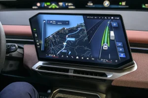 포르쉐·아우디 긴장…BMW iX3, 보조금 없이도 가격 경쟁력 