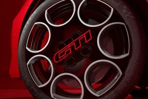 르망서 부활 선언…푸조 E-208 GTi, 전기 핫해치 시장 흔든다 4