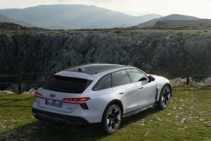 &quot;전기로만 95km 달린다&quot;…아우디 A6 올로드 PHEV 공개 7