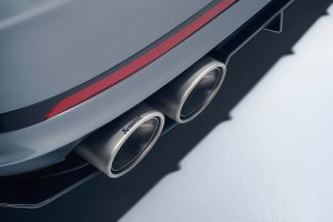 "알피나의 후계자가 돌아왔다"…800마력 BMW M5 왜건의 충격적인 변신