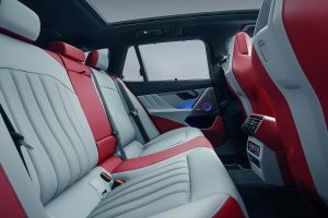 "알피나의 후계자가 돌아왔다"…800마력 BMW M5 왜건의 충격적인 변신