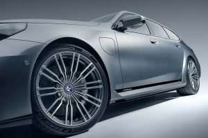 "알피나의 후계자가 돌아왔다"…800마력 BMW M5 왜건의 충격적인 변신