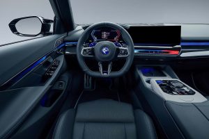 "알피나의 후계자가 돌아왔다"…800마력 BMW M5 왜건의 충격적인 변신